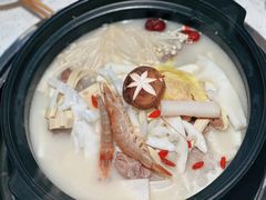 -三人行骨头王火锅(长寿店)