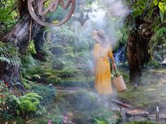 -Chom Cafe and Restaurant
