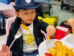 -KIDults童伴儿亲子餐厅(达美中心广场店)