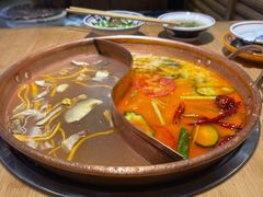 -洱火云南酸菜牛肉火锅(石景山当代商城店)