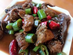 -临江餐馆二楼美食部落