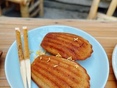 玛德琳-Metal hands·铁手咖啡