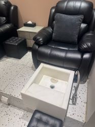 -悦指间美甲美睫美肤