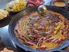 -黄潇洒老火锅(九眼桥宏济巷店)