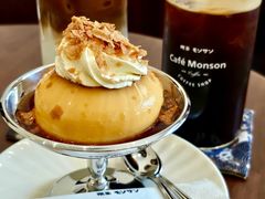 -Café Monson