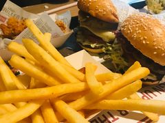 -The Habit Burger Grill 哈比特汉堡(复兴soho店)