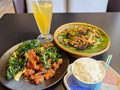 -桥边小楼·手工云南菜·丽江地标美食