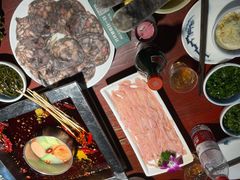 -二荆条·蜀鲜汇城市森林火锅