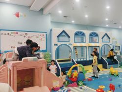 -孩子王童乐园(余姚万达店)