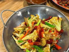 -先启半步颠小酒馆(周浦万达店)