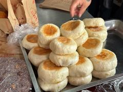 酒酿饼中的猪油块-钱记包子糕团
