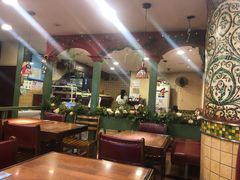 -玛格萝妮比萨屋(陆家浜路店)