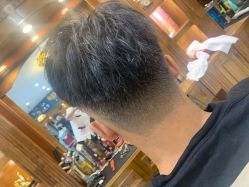 -贝勒爷专业男发