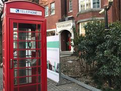 -钟书阁(松江泰晤士小镇店)