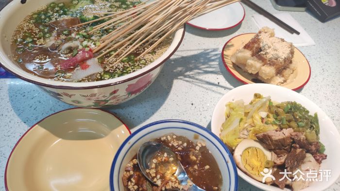 重山钵钵(霄云路店)钵钵鸡图片