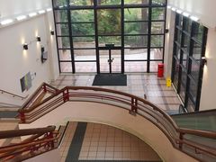-香港大学