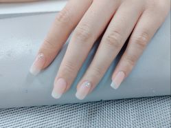 -尤米一站式美甲美睫