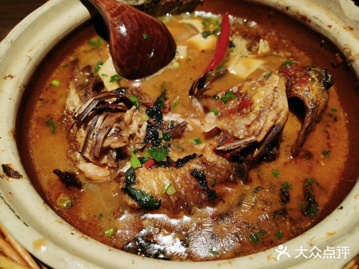 吃饭皇帝大(星沙中建优街店)柴火稻草鱼图片