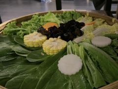 -尚尚仙·酸汤猪手·猪肚鸡火锅(华联万柳购物中心店)