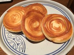 摩登粑粑-云海肴·汽锅鸡·云南菜(天山百盛优客店)