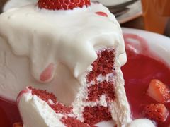 草莓奶油瀑布蛋糕-Blac+Blac(中海环宇荟店)