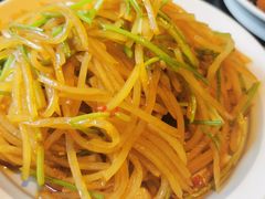 香菜酸辣土豆丝-上名堂·鱼头好吃(体育场路店)