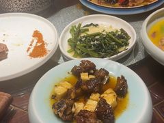 -万重锦·人文川菜馆(骡马市店)