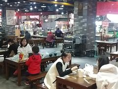 大堂-食上东新街美食街区(民乐新都会店)