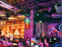 -UP嘻哈酒吧(粉巢店)