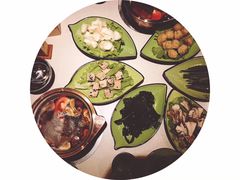 -一叶一世界·素食餐厅(锦华万达店)