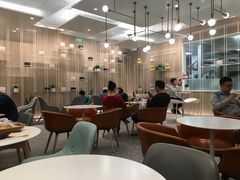 大堂-奈雪的茶(市百一店)