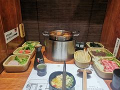 -独食火锅·半米屋台(直营总店)