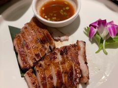 招牌炭烧猪颈肉-金椰壳· 大厨新加坡菜(壹方城店)