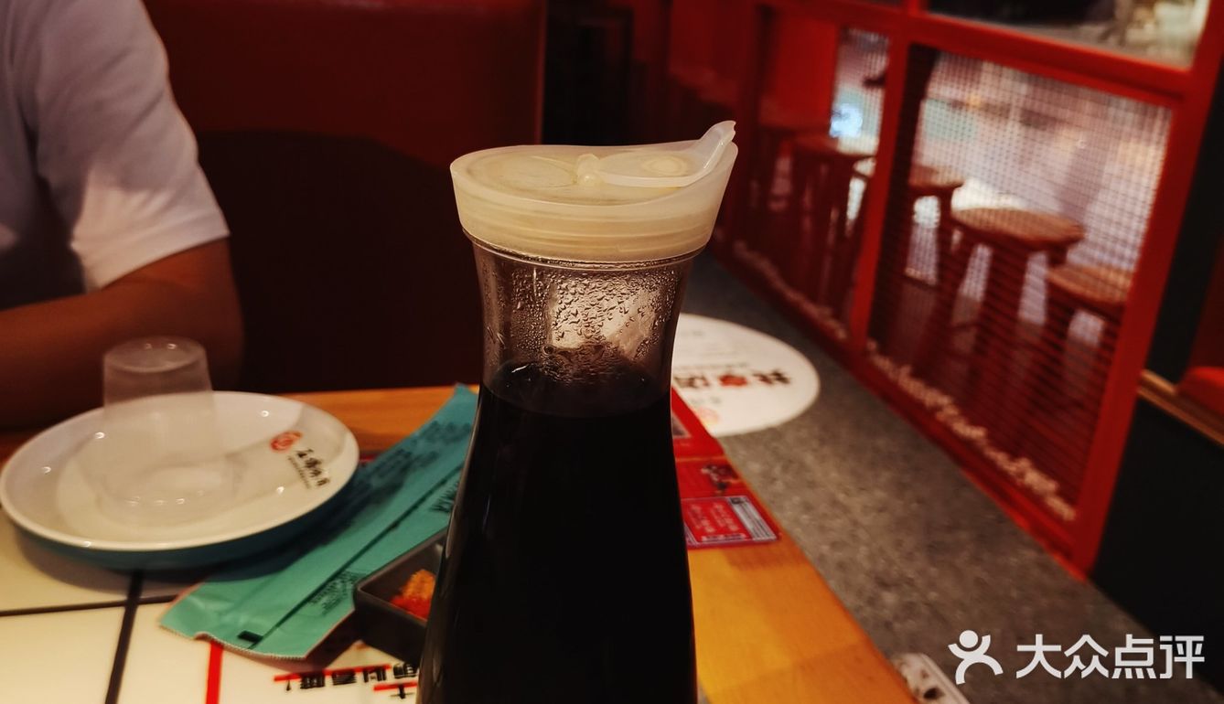 7点多到的还要等位，生意特别好，座无虚席