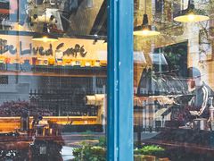 门面-Be Lived Cafe比例咖啡(摩天轮店)