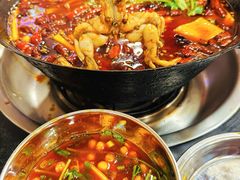 -鸿顺老铁锅美蛙鱼府(解放碑店)