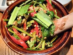 手撕椒松花蛋-云海肴·汽锅鸡·云南代表菜(天山百盛优客店)