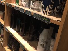 -星巴克(西藏路店)