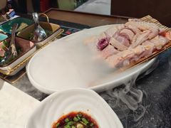 -得意咚瓜·顺德鱼生·冬瓜火锅(深圳首店)