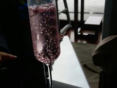 -梁鸿湿地丽笙度假酒店大堂吧