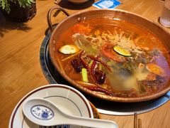 -洱火云南酸菜牛肉火锅(石景山当代商城店)