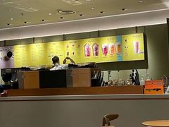 -星巴克臻选(上海中环广场2F店)
