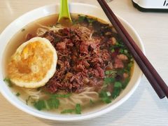 -临江餐馆二楼美食部落