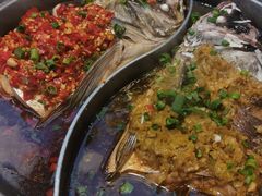 双椒鱼头-阿瓦山寨·湘菜现炒·剁椒鱼头王(咸阳总店)