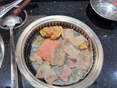 -钱小主·自助回旋烤肉火锅餐厅(东方新天地店)