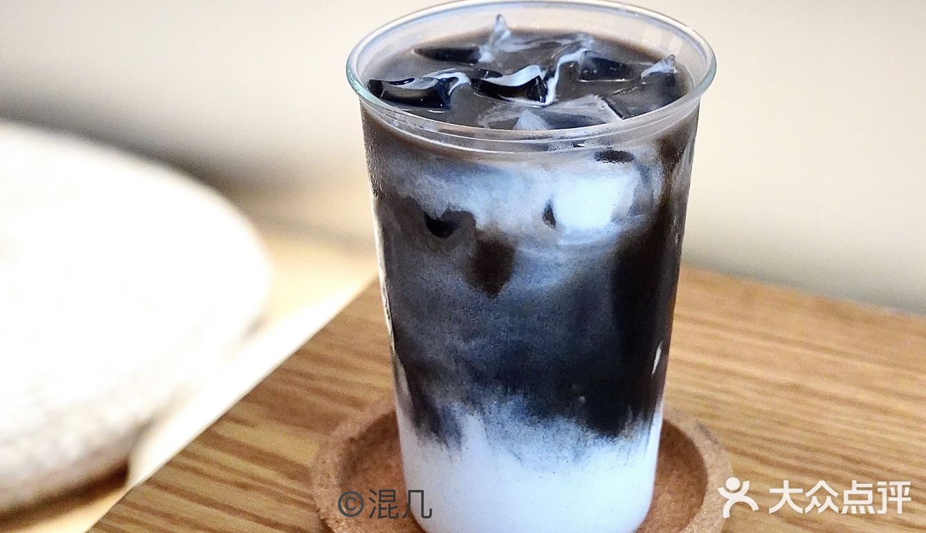 深圳探店🌑乌鸦咖啡•一杯极浪漫的灰色拿铁