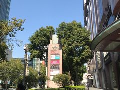 -梅龙镇广场