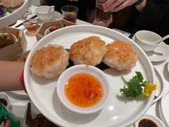 香煎手打虾饼-粤来记·啫啫煲·点心(日月光店)