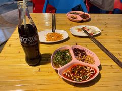 -两角签串串香十一年老字号(机场路店)