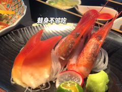 -铭牛烧肉·和牛海鲜自助(高新月牙湖店)